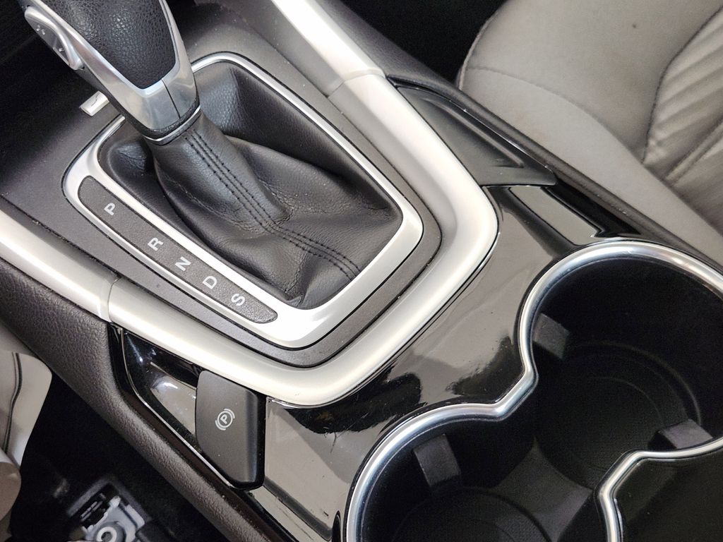 2016 Ford Fusion S - Photo 20
