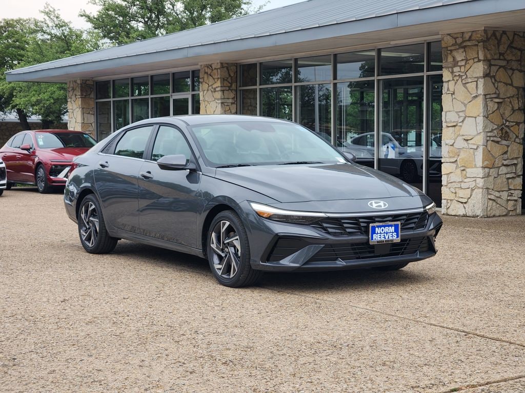New 2026 Hyundai Elantra Limited Sedan