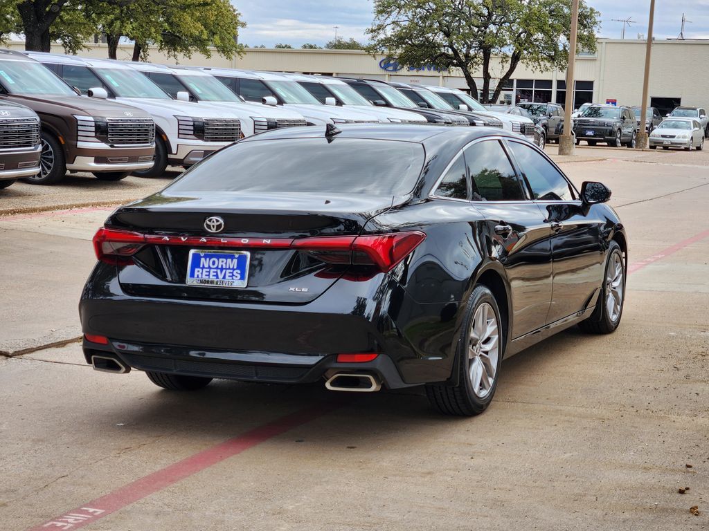 2022 Toyota Avalon XLE photo 4