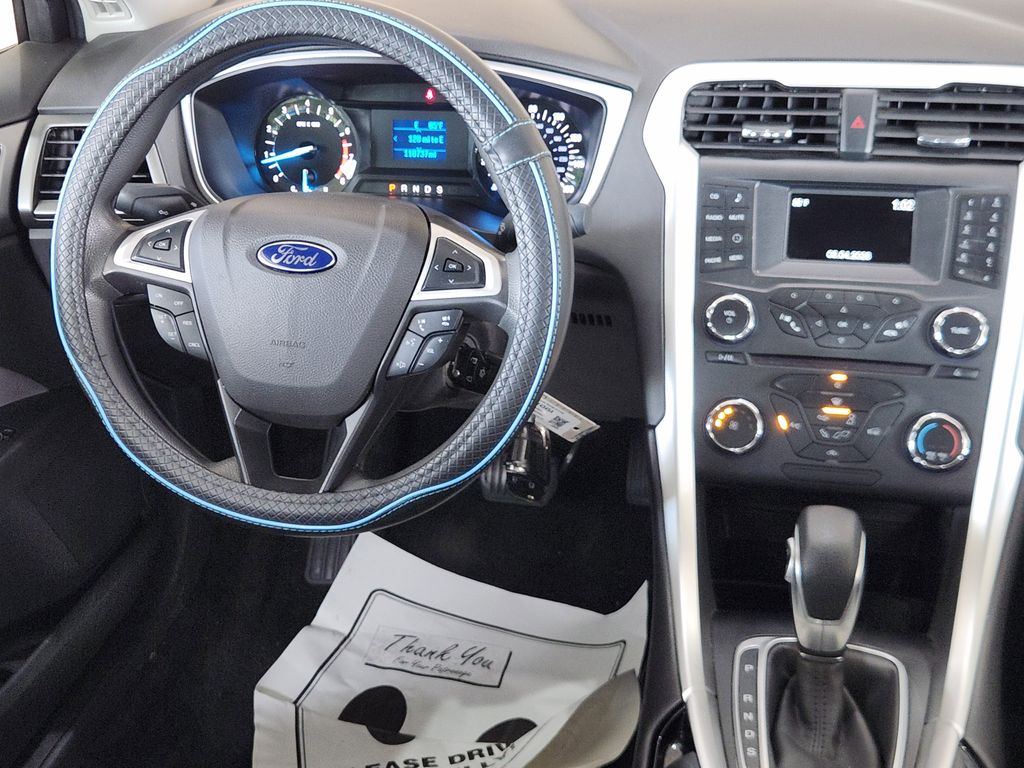 2016 Ford Fusion S - Photo 25