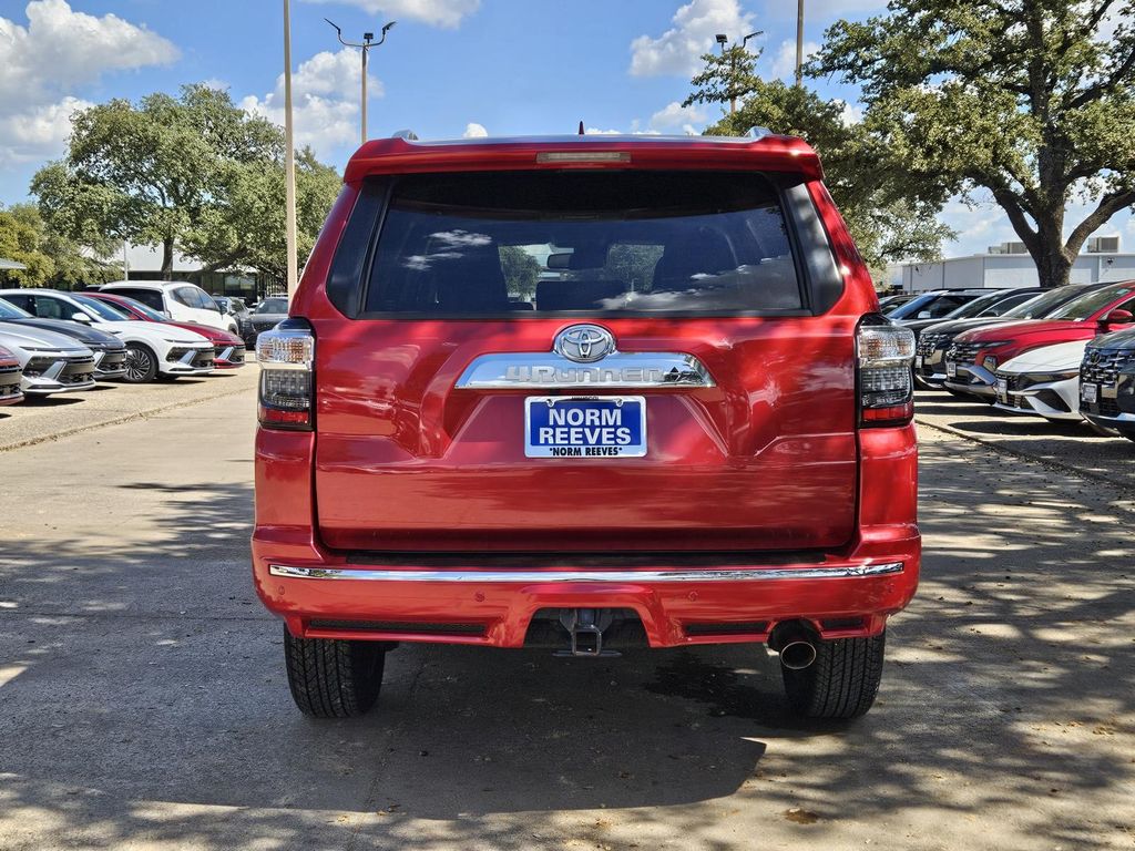 2022 Toyota 4Runner Limited photo 4