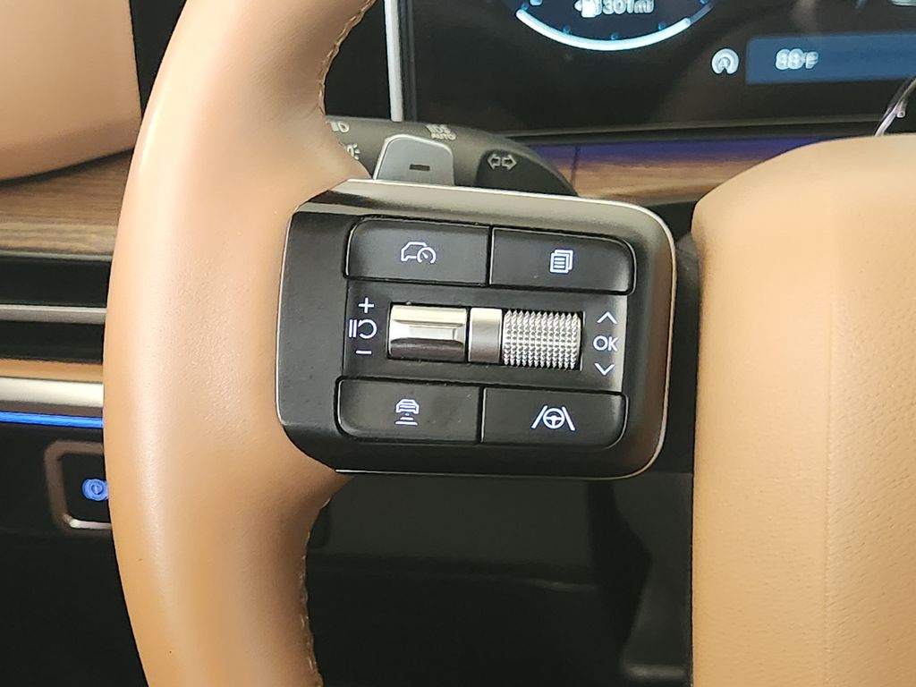 2025 Hyundai Santa Fe Limited - Photo 26