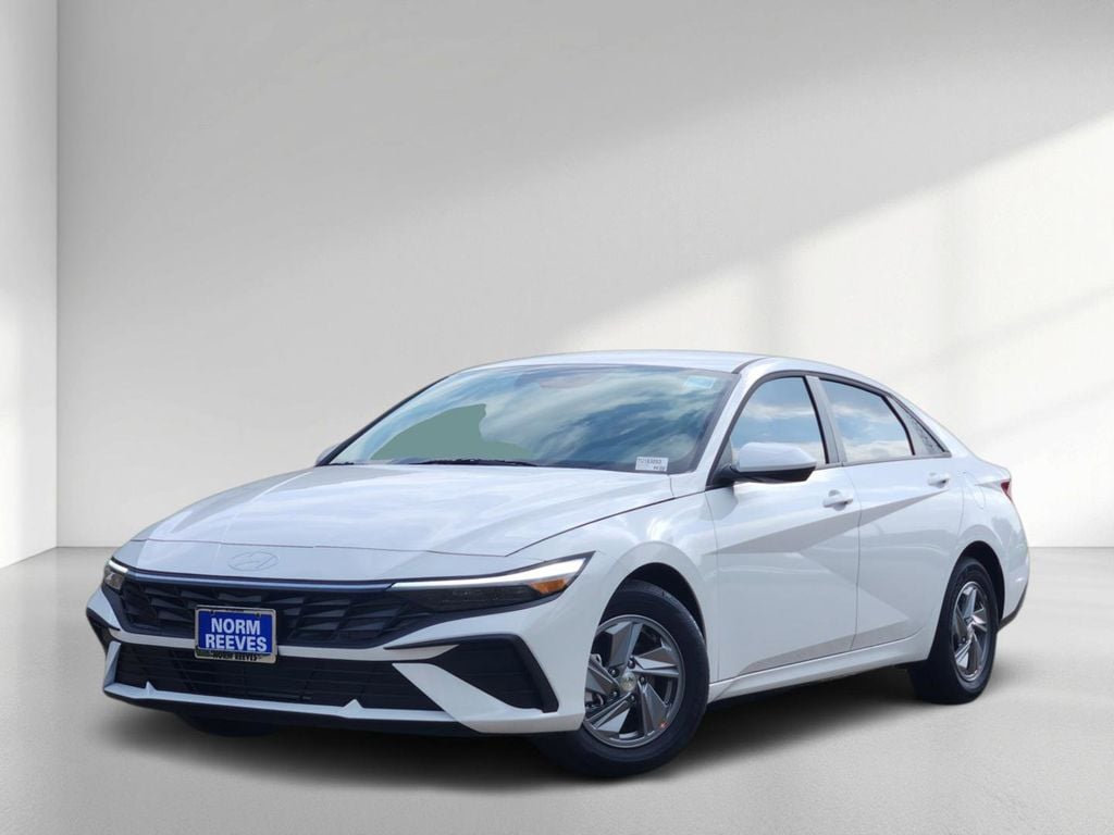 2026 Hyundai Elantra SE