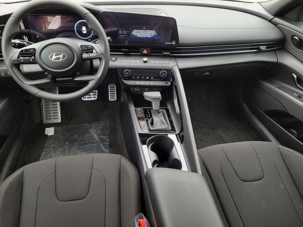 2025 Hyundai Elantra Blue - Photo 10