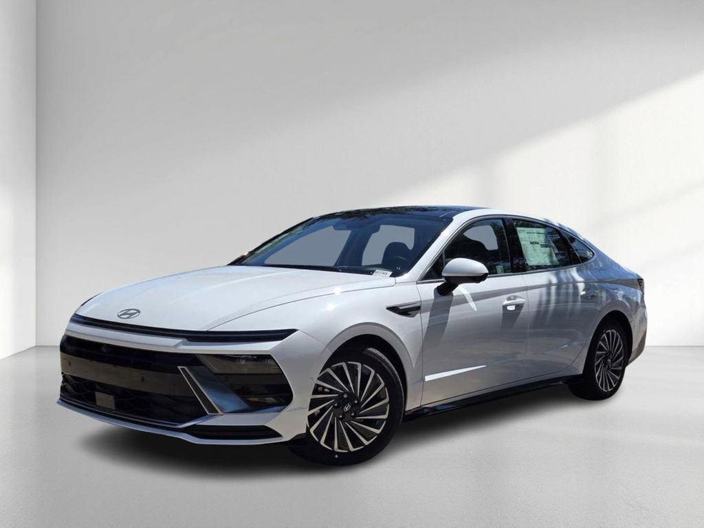 New 2025 Hyundai Sonata Hybrid Limited Sedan