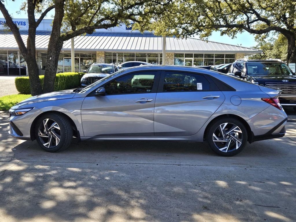 New 2025 Hyundai Elantra SEL Sport Sedan