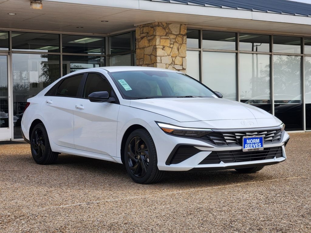 New 2026 Hyundai Elantra SEL Sport Sedan