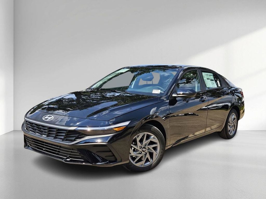 New 2025 Hyundai Elantra Hybrid Blue Sedan
