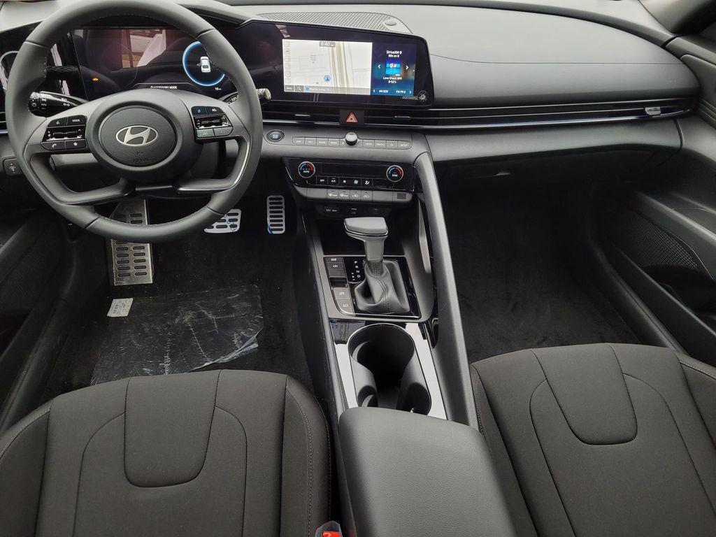2025 Hyundai Elantra Blue - Photo 10