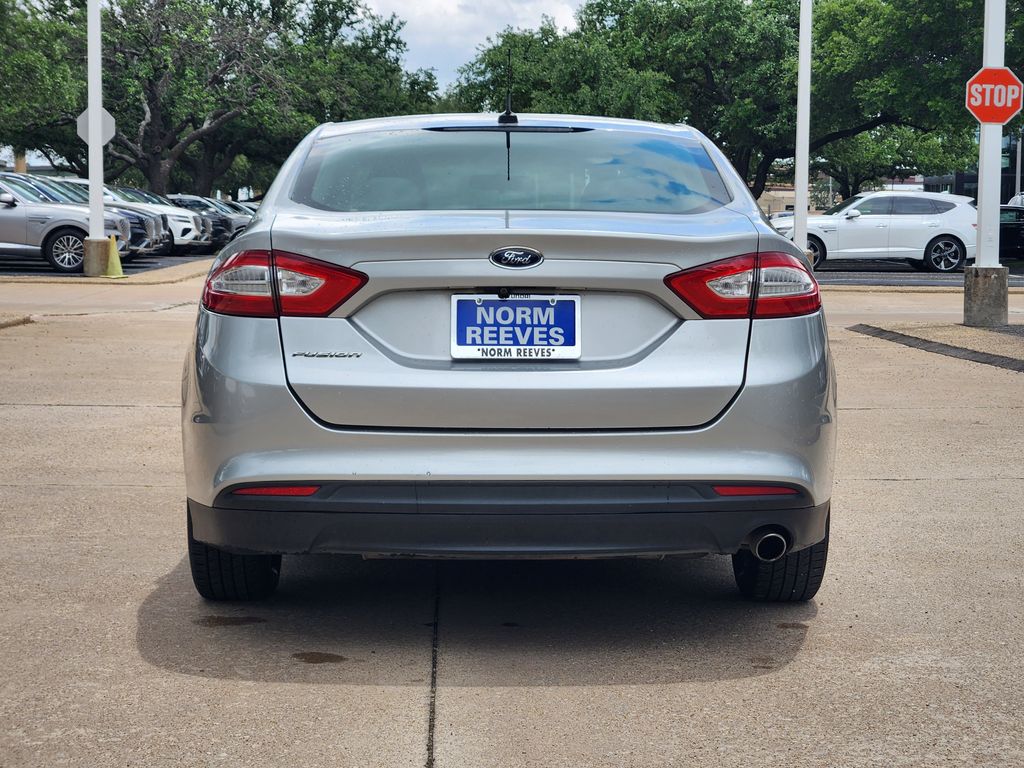2016 Ford Fusion S - Photo 6