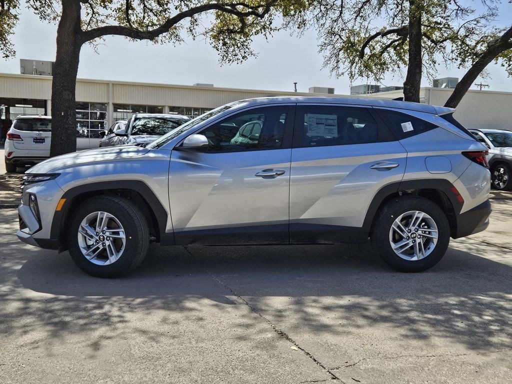 New 2025 Hyundai Tucson SE SUV