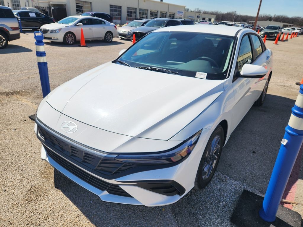 Certified 2025 Hyundai Elantra Hybrid Blue Sedan