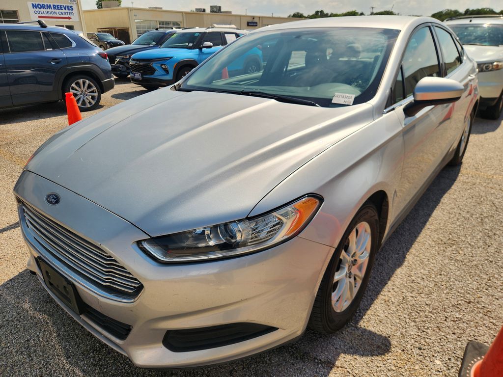 2016 Ford Fusion S FWD's photo