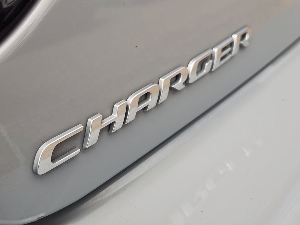 2020 Dodge Charger SXT - Photo 8