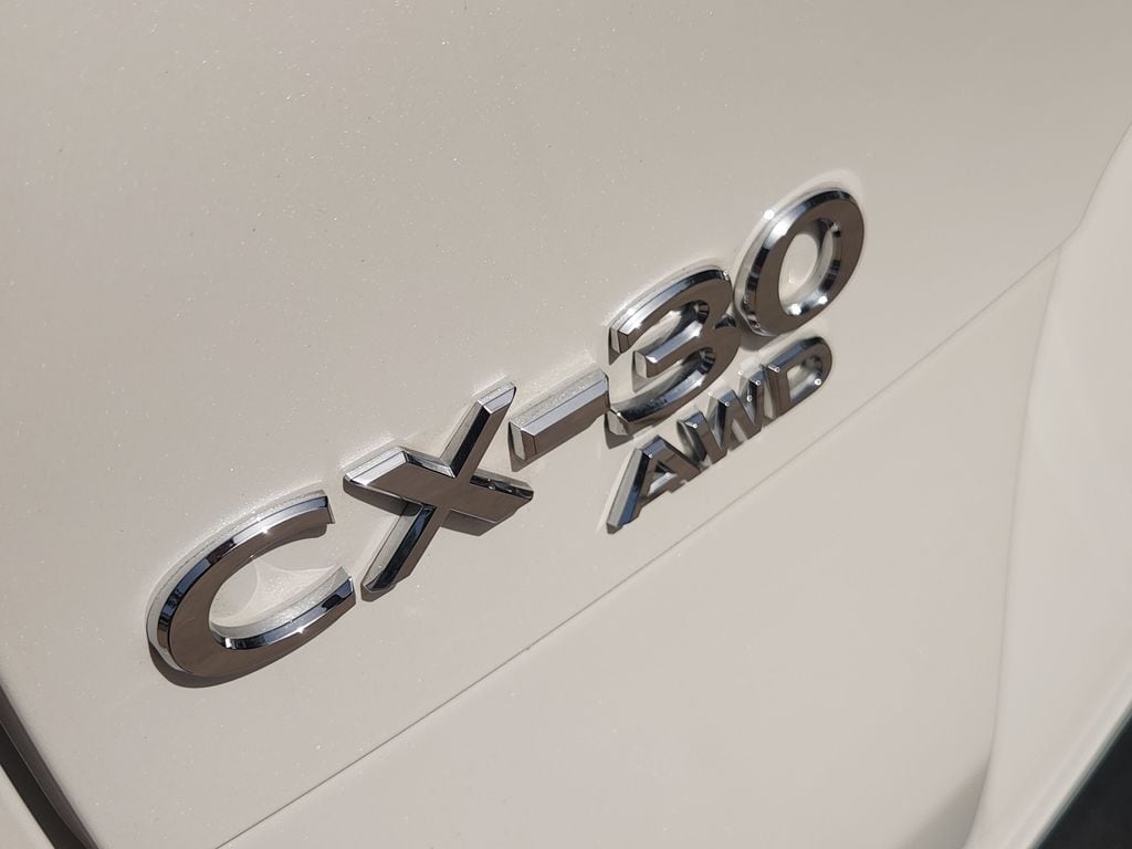 2022 Mazda CX-30 Premium - Photo 8