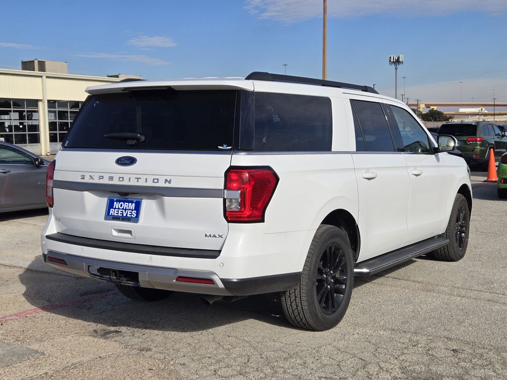 2023 Ford Expedition MAX XLT photo 3