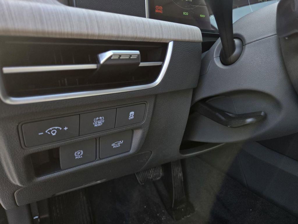 2025 Hyundai Sonata Hybrid Limited - Photo 23
