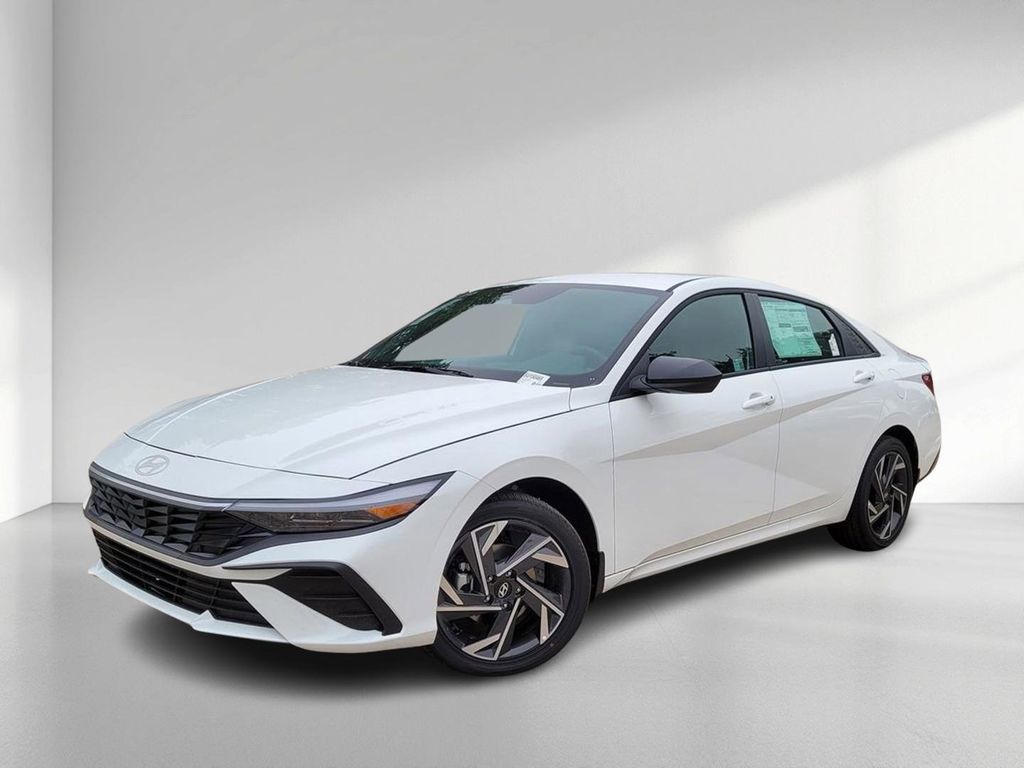 2025 Hyundai Elantra Blue's photo