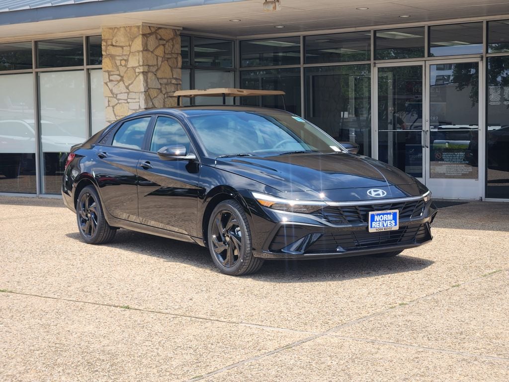 New 2026 Hyundai Elantra SEL Sport Sedan