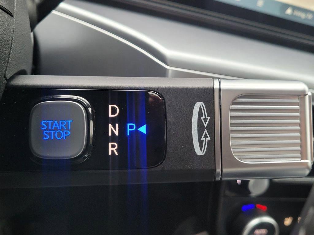 2026 Hyundai IONIQ 9 SE - Photo 31