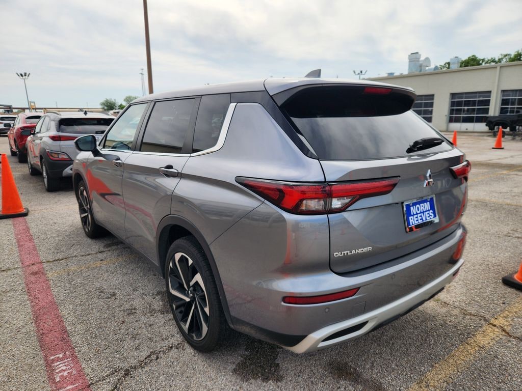 Used 2022 Mitsubishi Outlander SE SUV
