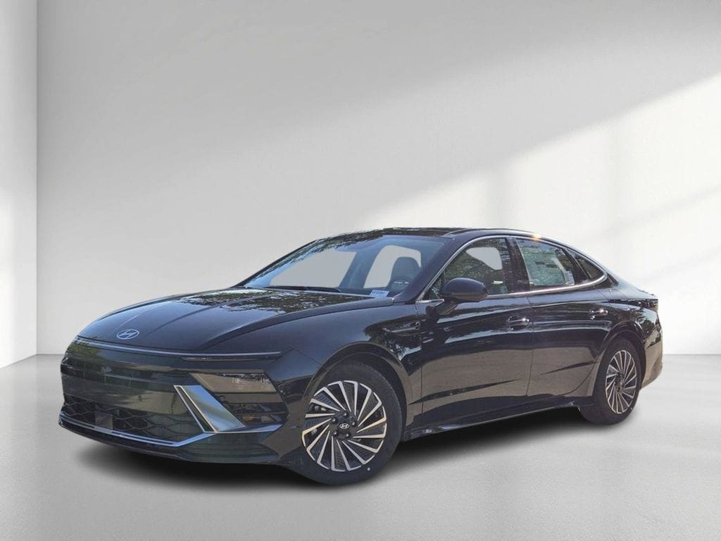 New 2025 Hyundai Sonata Hybrid Limited Sedan