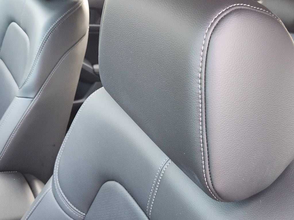 2023 Honda Civic Hatchback EX-L - Photo 15