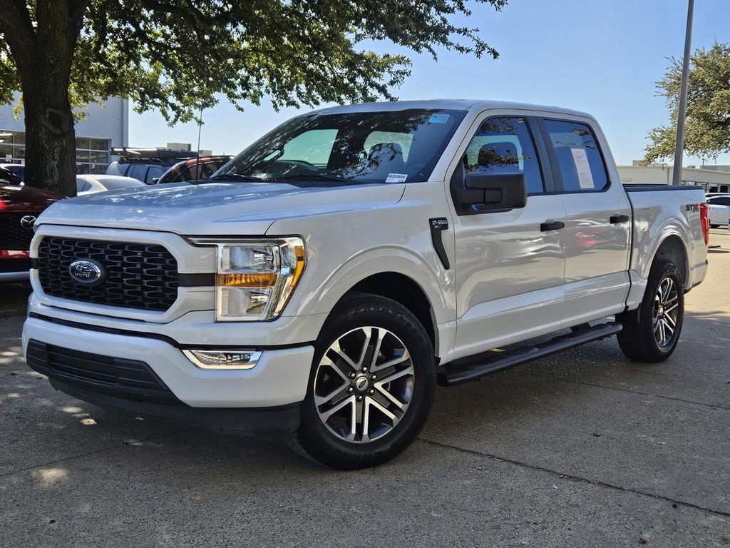 2022 Ford F-150 XL's photo