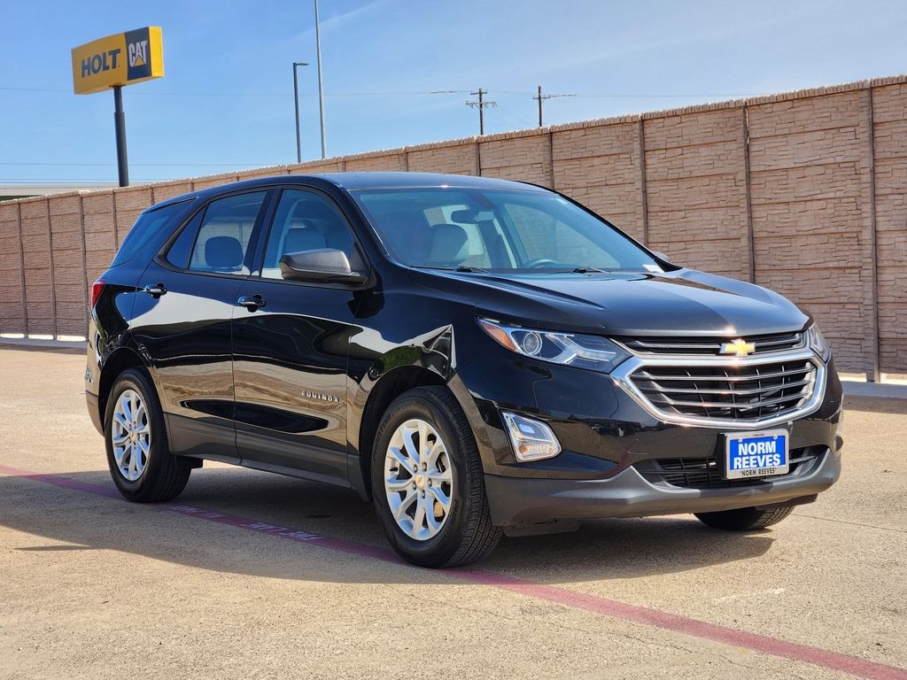Used 2018 Chevrolet Equinox LS SUV