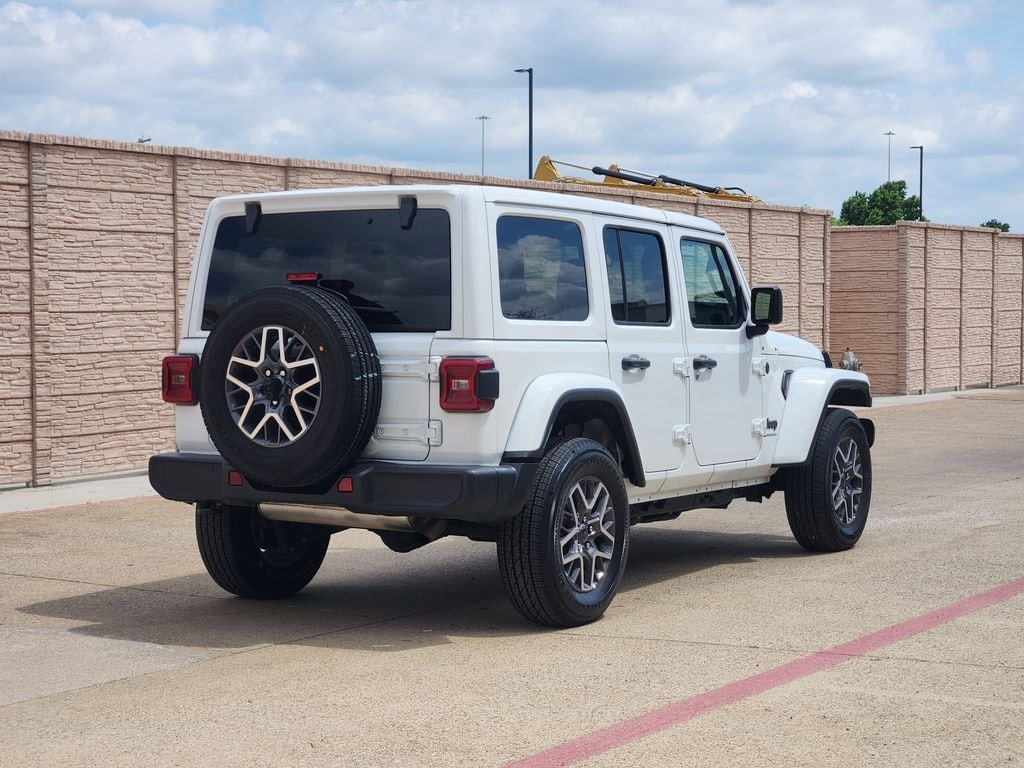 Used 2025 Jeep Wrangler Sahara SUV