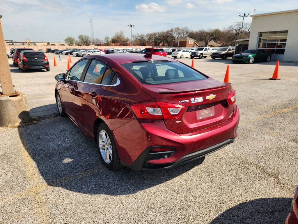 Used 2017 Chevrolet Cruze LT Auto Sedan