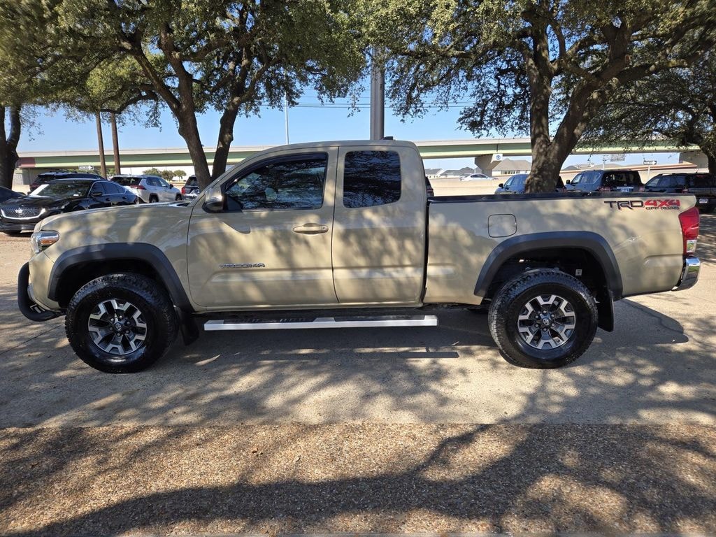 Used 2017 Toyota Tacoma SR5 V6 Truck Access Cab