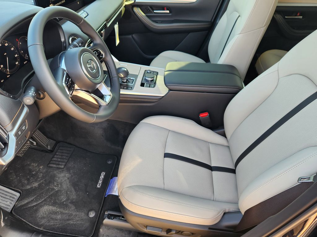 2026 Mazda CX-90 Premium Package - Photo 8
