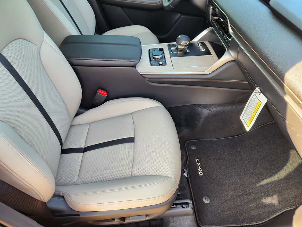 2026 Mazda CX-90 Premium Package - Photo 9