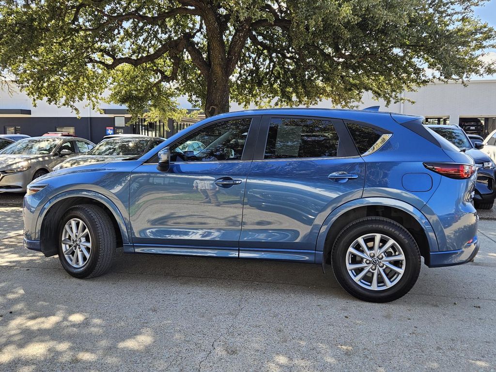 2024 Mazda CX-5 2.5 S Preferred photo 2