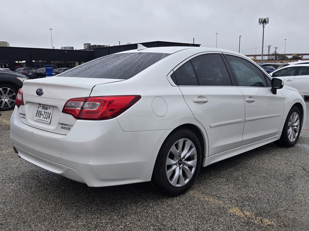 2017 Subaru Legacy 2.5i Premium photo 3