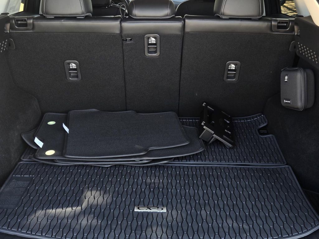 2025 Mazda CX-5 S Select Package - Photo 11
