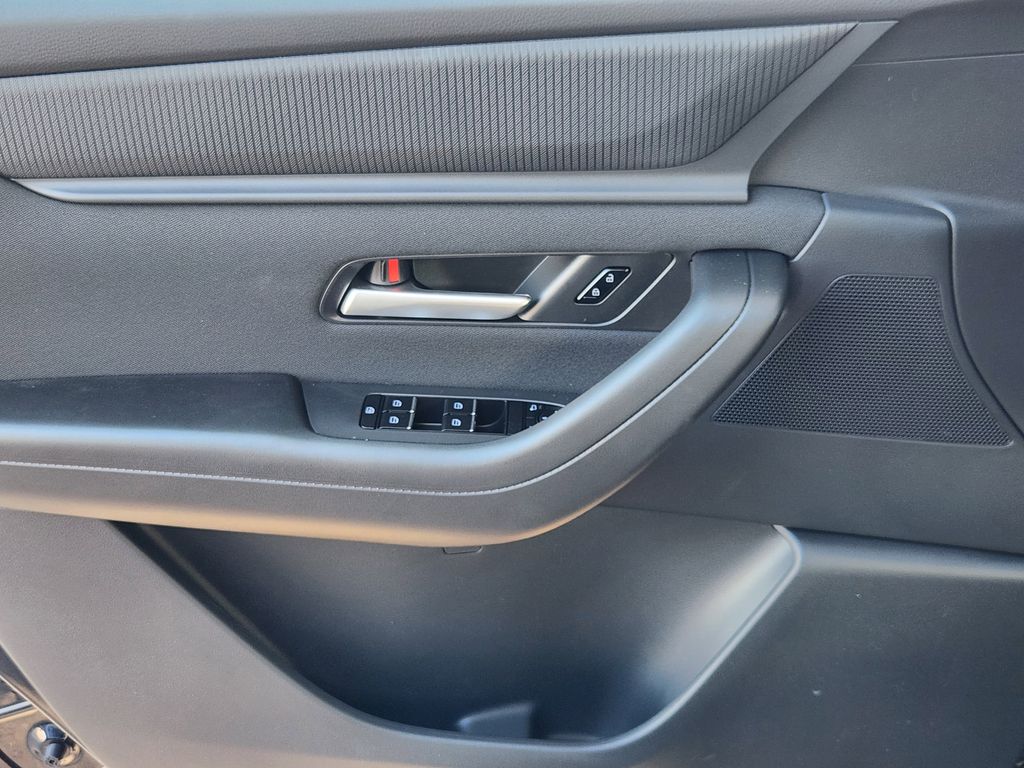 2026 Mazda CX-90 Select Package - Photo 17