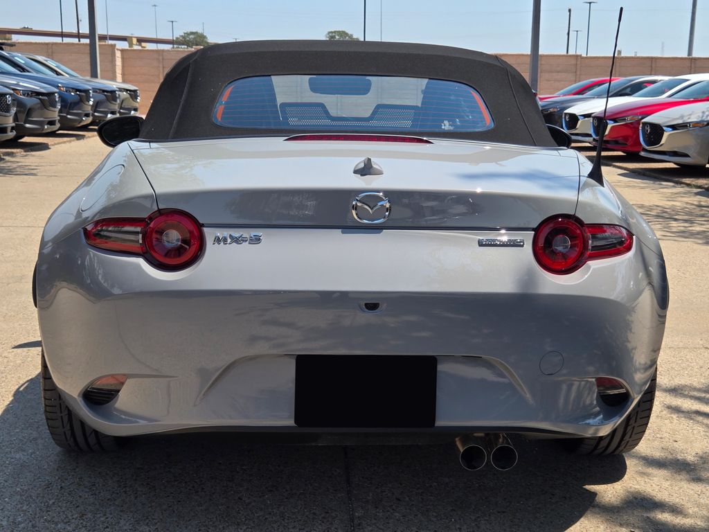2024 Mazda MX-5 Miata Miata Grand Touring photo 4