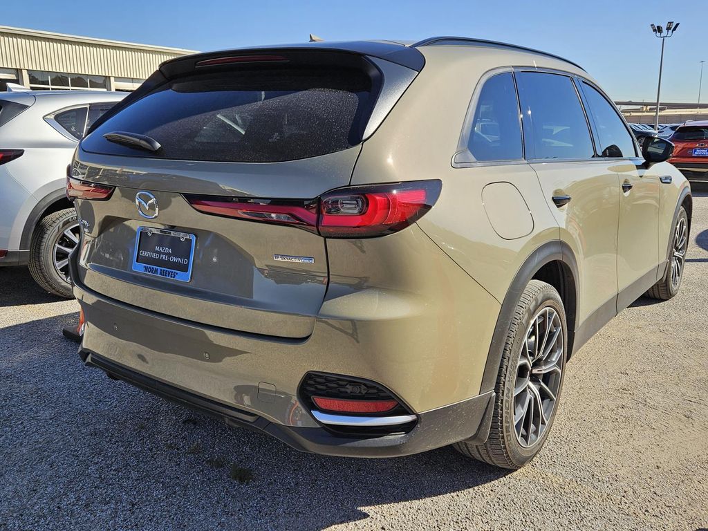 2025 Mazda CX-70 Plug-in Hybrid Premium photo 3
