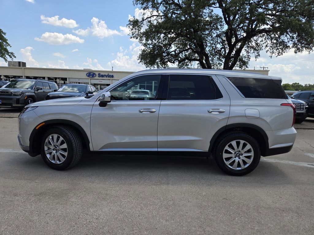 2024 Hyundai Palisade SEL photo 2