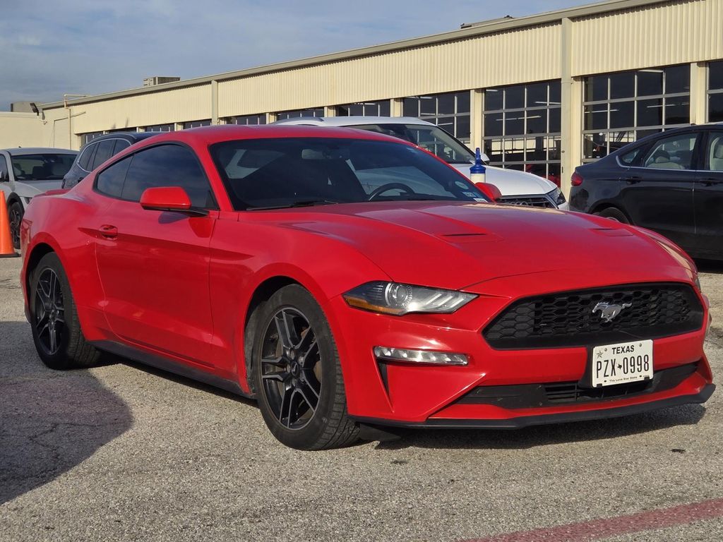 2020 Ford Mustang photo 4