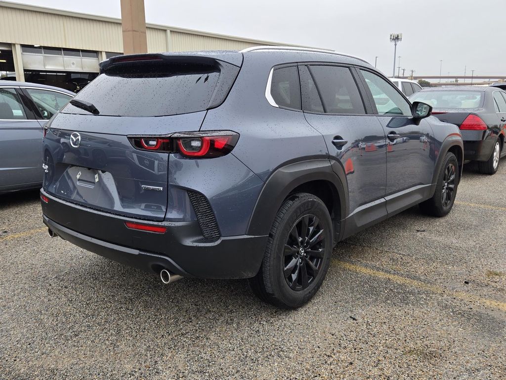 2025 Mazda CX-50 2.5 Select photo 3