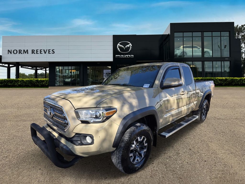 Used 2017 Toyota Tacoma SR5 V6 Truck Access Cab