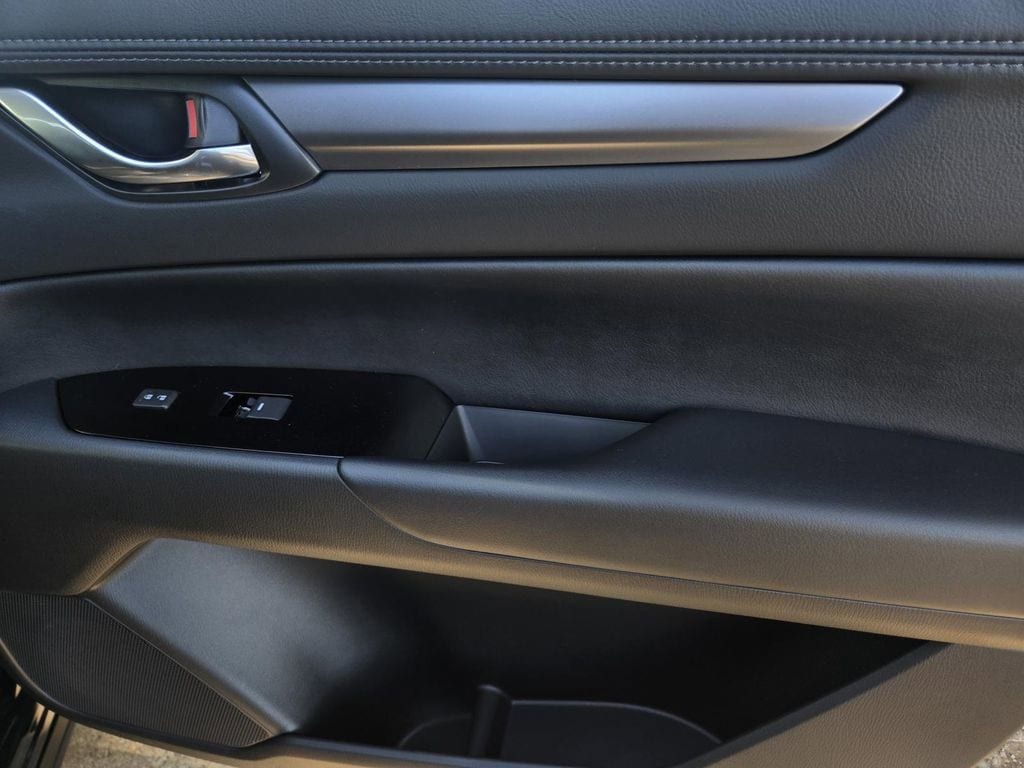 2025 Mazda CX-5 S Select Package - Photo 10