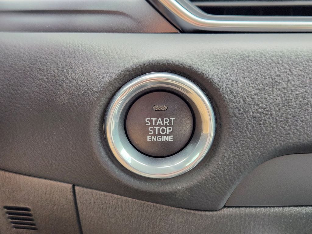 2025 Mazda CX-5 S Preferred package - Photo 15