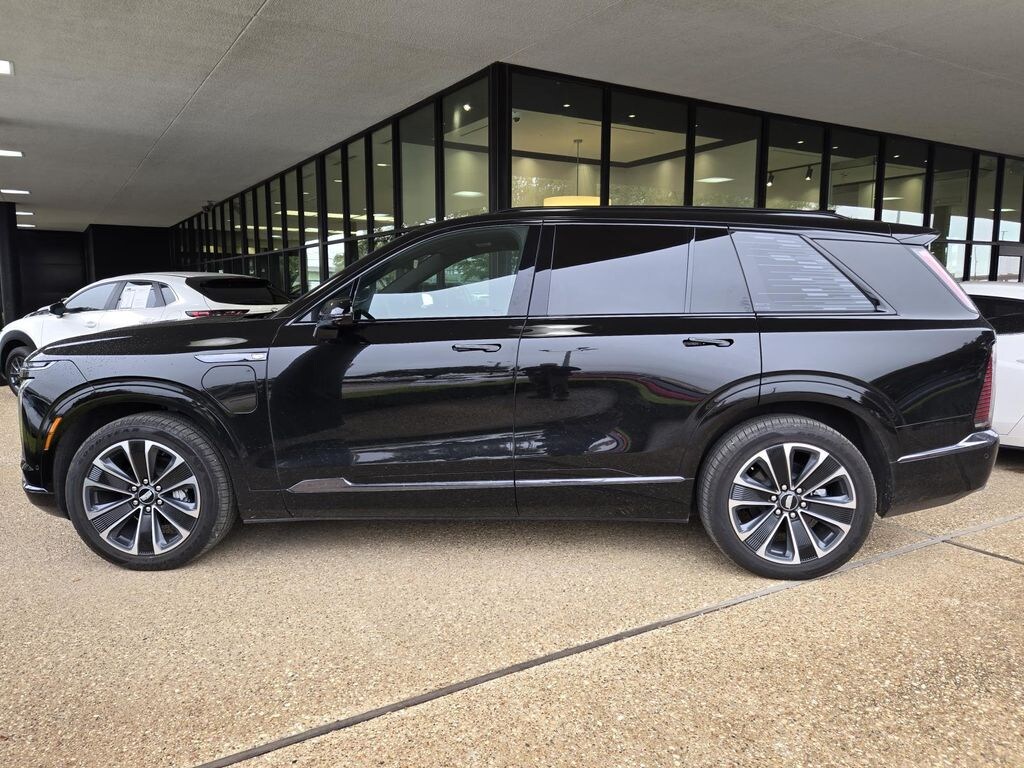 Used 2026 CADILLAC VISTIQ Sport SUV