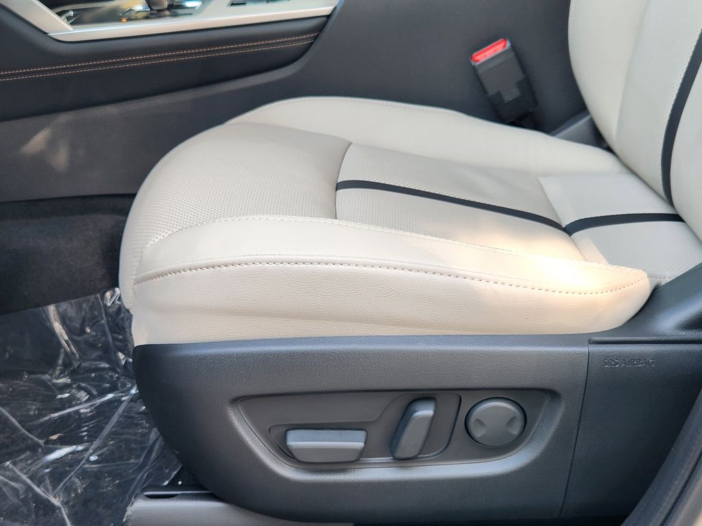 2026 Mazda CX-90 Premium Package - Photo 17