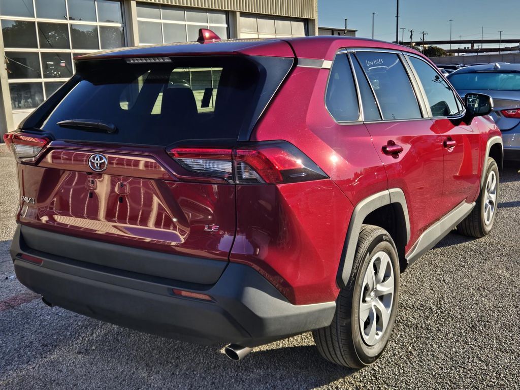2025 Toyota RAV4 LE photo 2