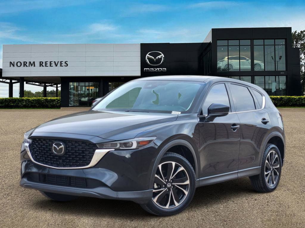 2022 Mazda CX-5 S Premium package